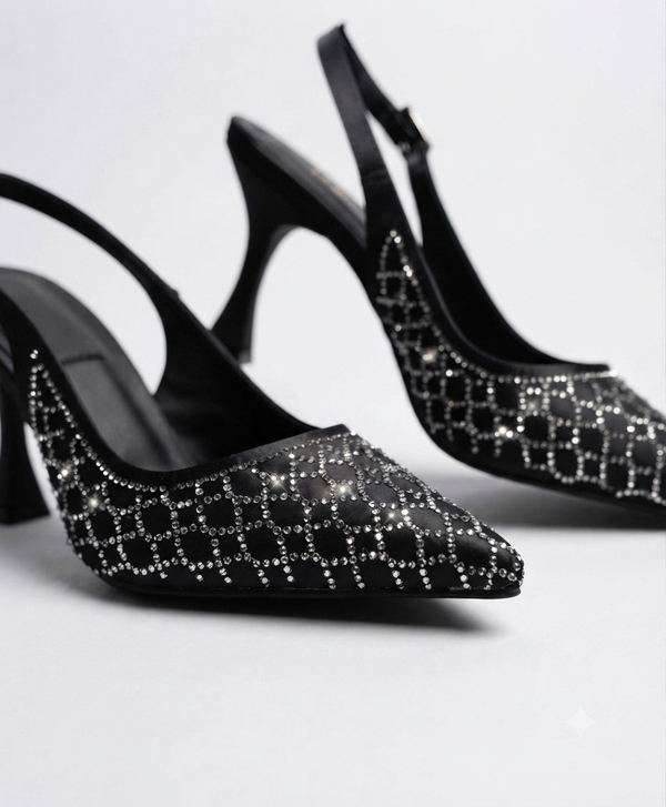 Obsidian Taş Detaylı Siyah Saten Slingback Stiletto Topuklu Ayakkabı