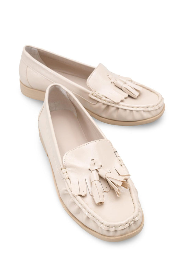 Diva Püsküllü Klasik Kadın Loafer Ayakkabı